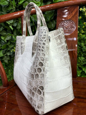 Load image into Gallery viewer, Perla Imperiale Crocodile Leather Tote