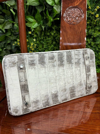 Load image into Gallery viewer, Perla Imperiale Crocodile Leather Tote