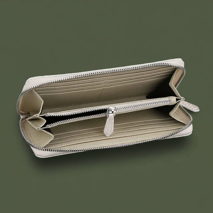 Load image into Gallery viewer, Himalayan Pearl Nile Crocodile Leather Wallet